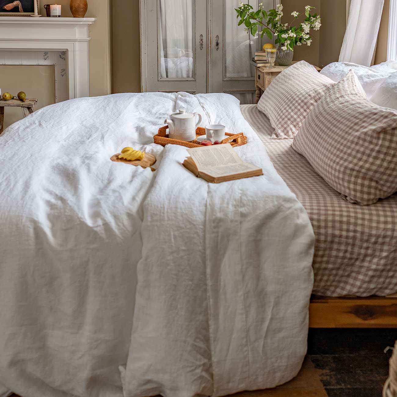 Mushroom Gingham Linen Fitted Sheet and Pillowcases, White Linen Duvet Cover