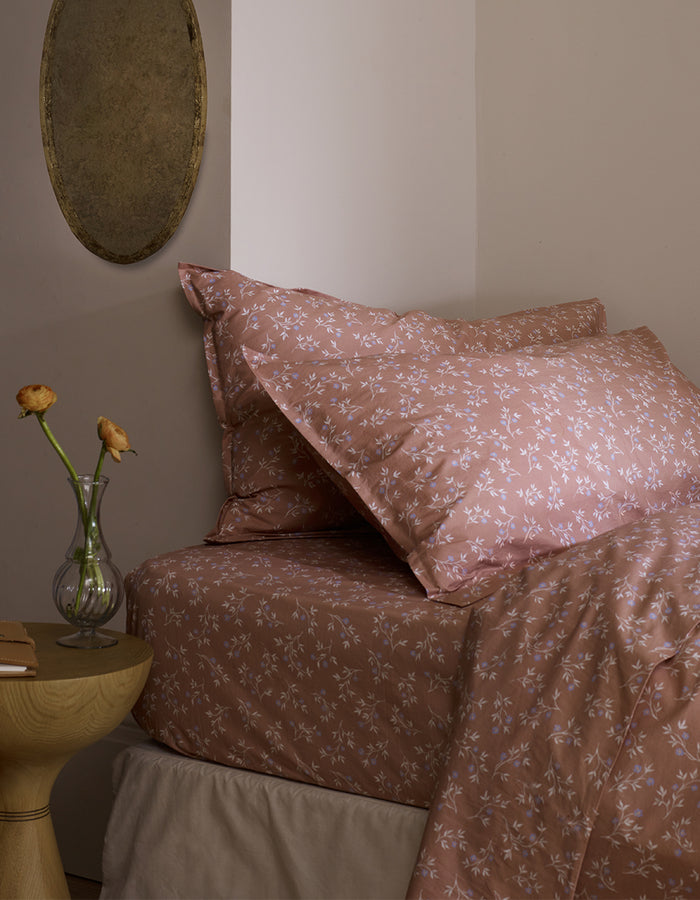 Chestnut Floral Cotton Pillowcases (Pair)