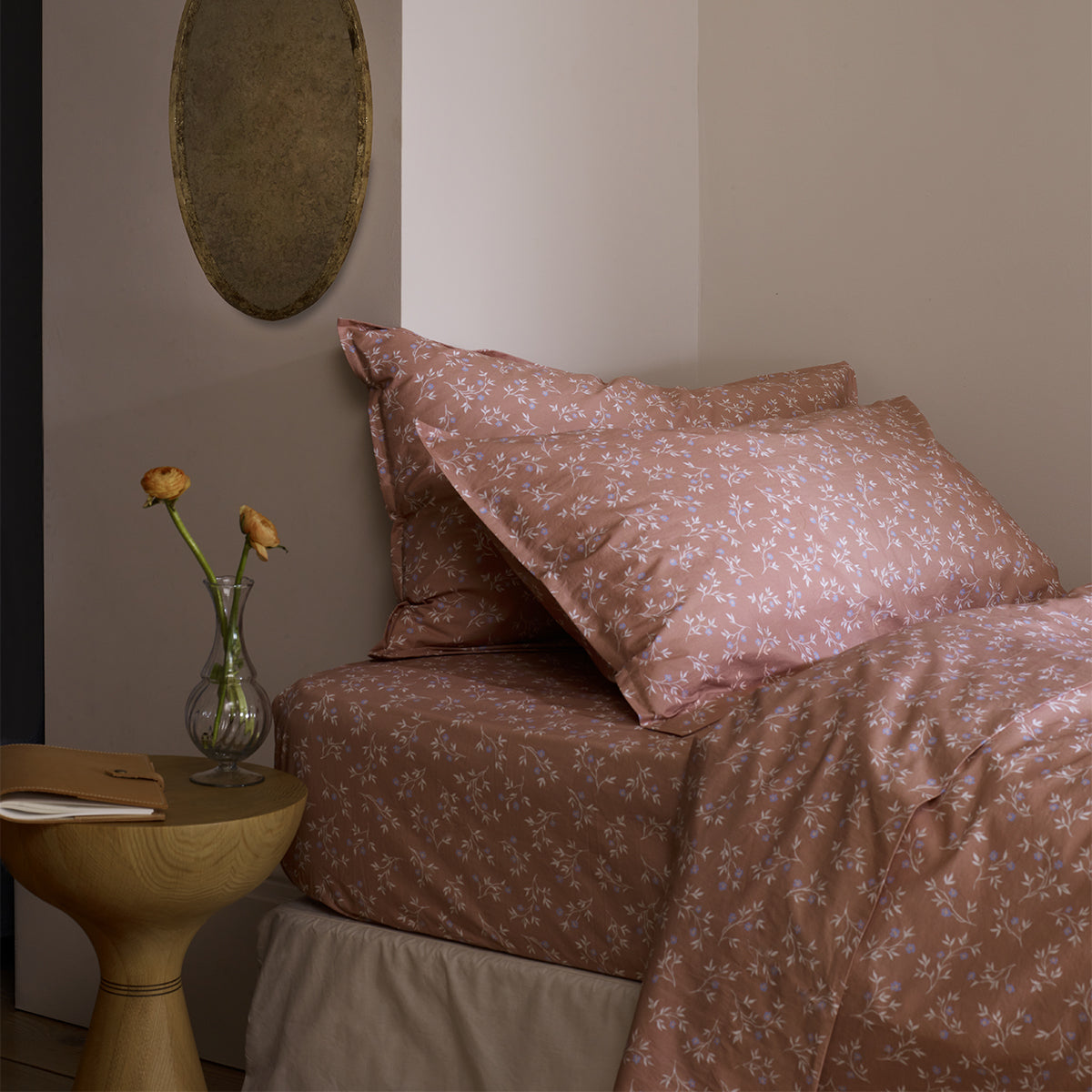 Chestnut Floral Cotton Pillowcases (Pair)