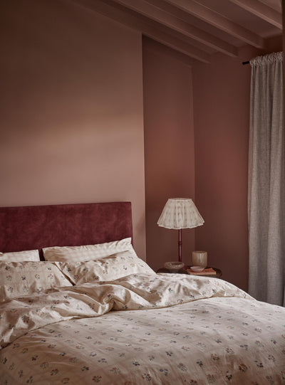 Mindful Cream Hedgerow Floral Cotton Duvet Set - alternate image