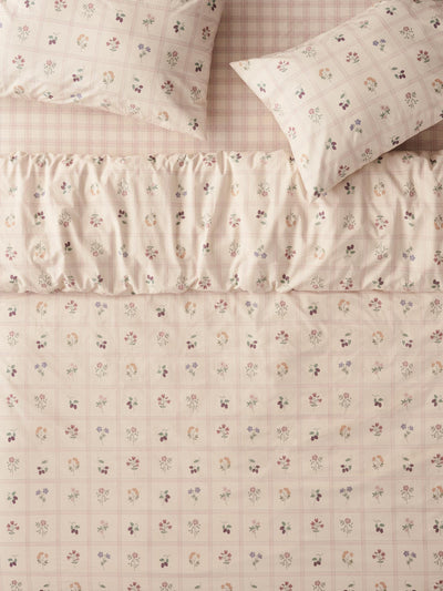 Mindful Cream Hedgerow Floral Cotton Duvet Set