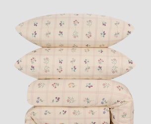 Mindful Cream Hedgerow Floral Cotton Duvet Set