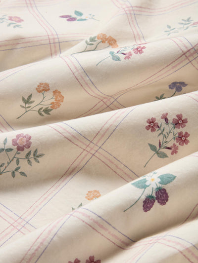 Mindful Cream Hedgerow Floral Cotton bedding detail