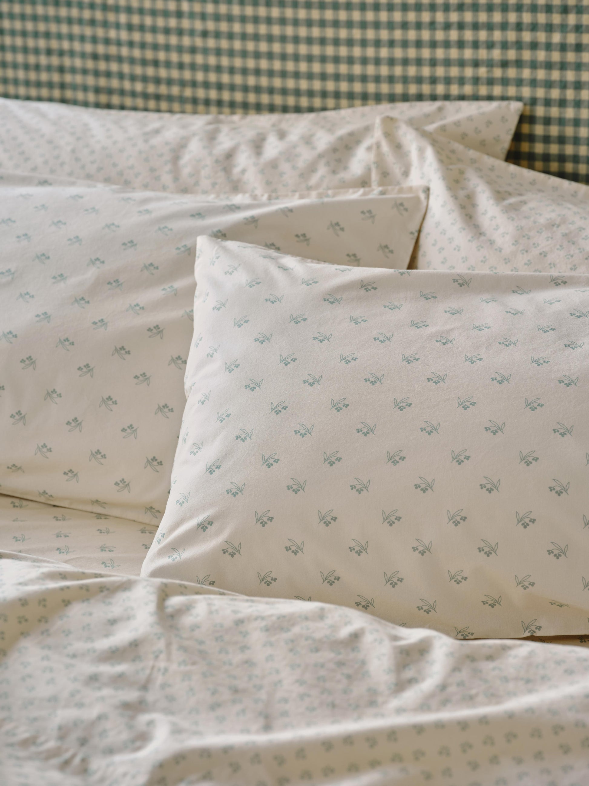 Mellow Green Martha Floral Cotton Pillowcases (Pair)