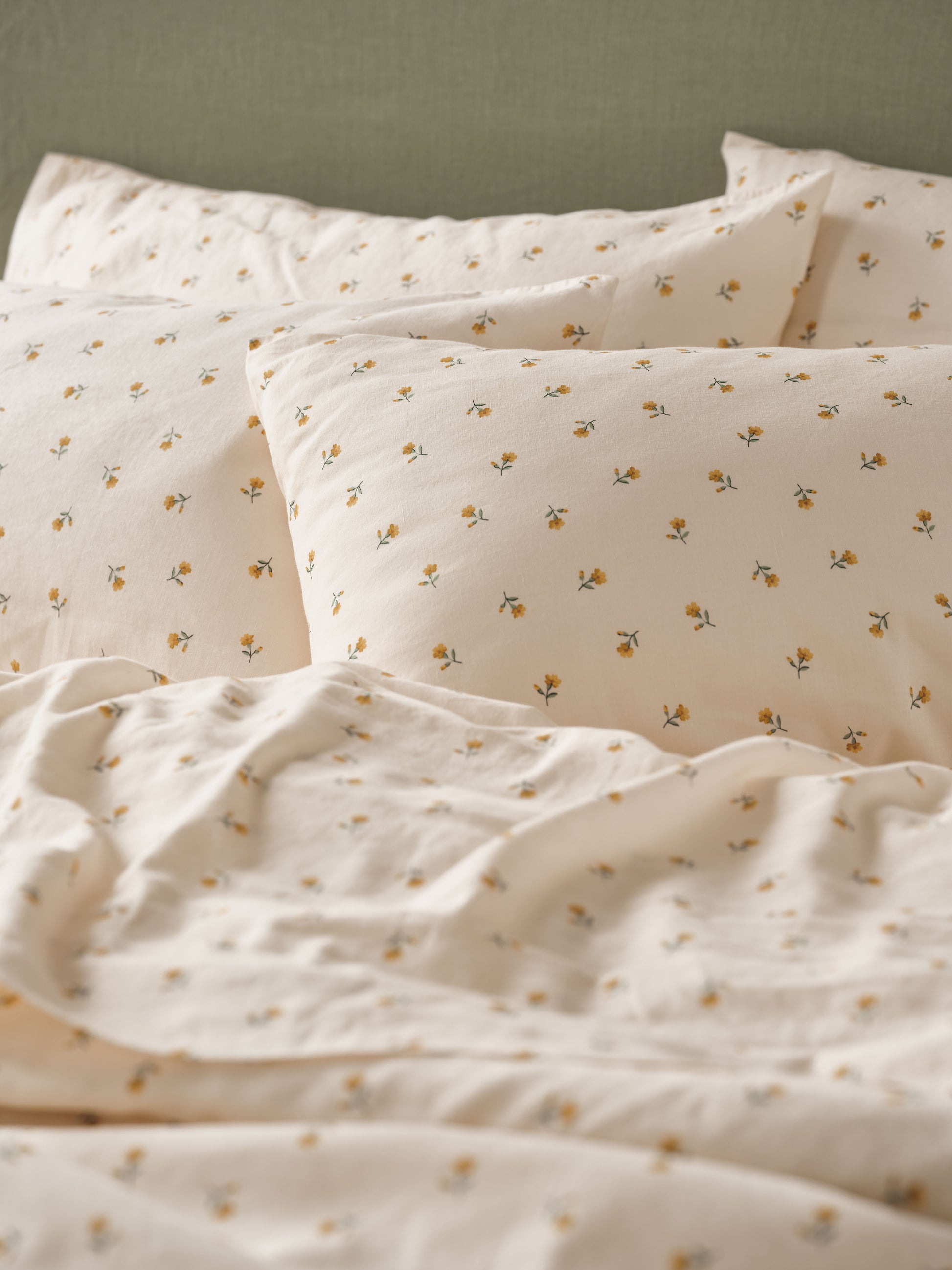 Honey Posy Bud Linen Blend Pillowcases (Pair)