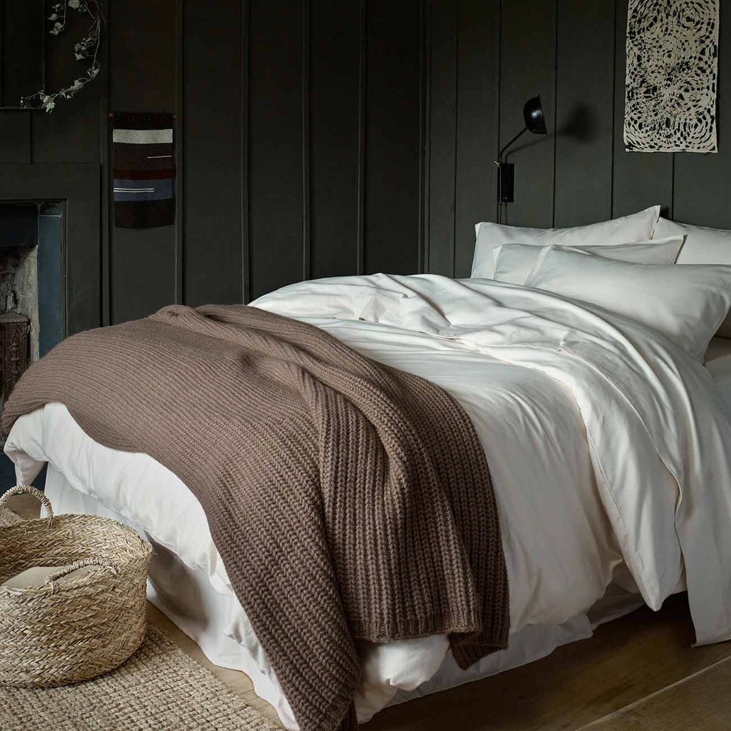 Linen cushion covers & linen throws UK Piglet in Bed UK