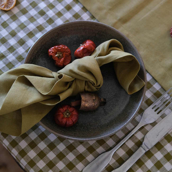 Botanical Green Linen Napkin and Runner, Nori Pottery West Dinner Bowl, Botanical Green Gingham Tablecloth