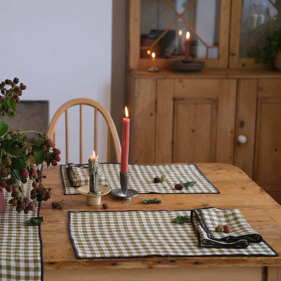 Table linens UK Luxury linen table cloths Piglet in Bed UK