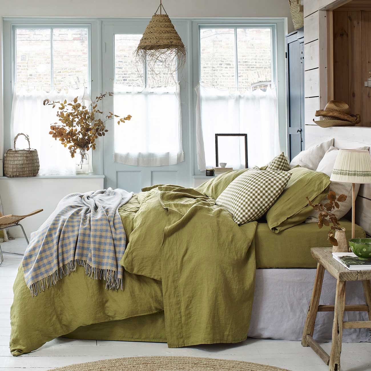 Botanical Green Plain and Gingham Linen Bedding