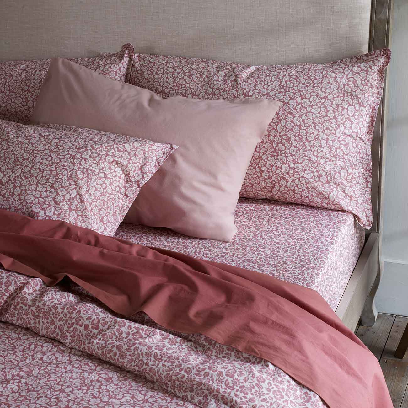 Red Dune Meadow Floral Printed Cotton, Red Dune Percale Cotton and French Rose Percale Cotton Bedding