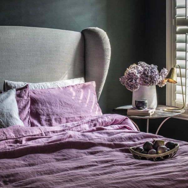 Raspberry Linen Duvet Cover Piglet in Bed UK